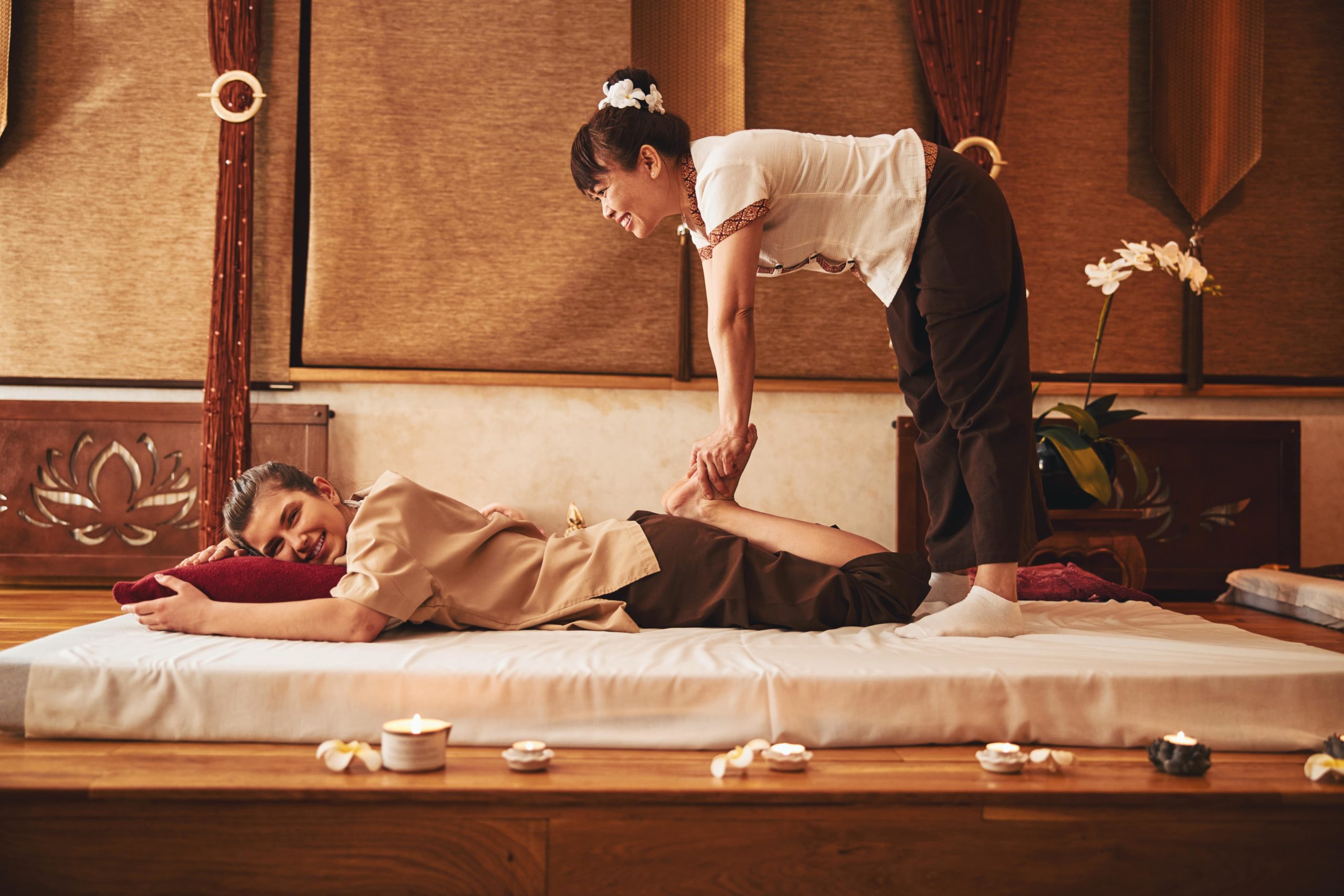 Lire la suite à propos de l’article Le massage traditionnel thaïlandais : qu’est-ce que c’est et comment se préparer ?